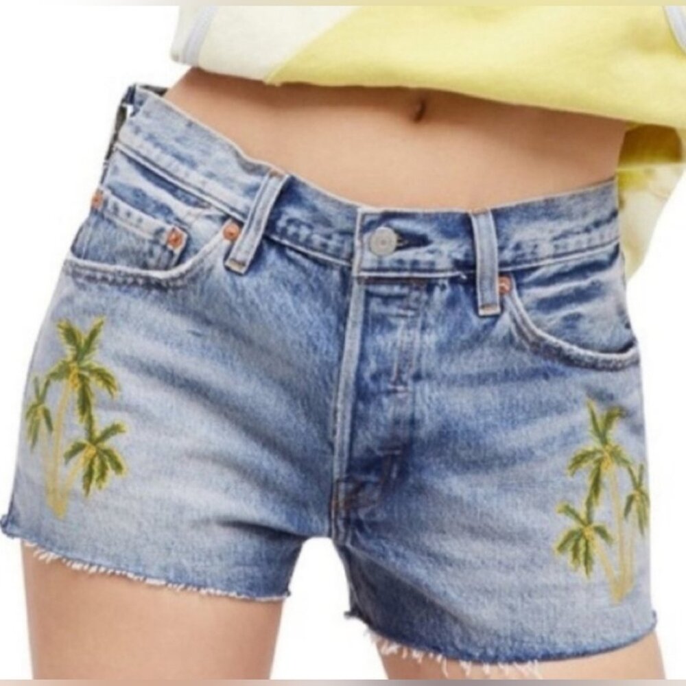 NWT Levi's 501 Wild Dreaming Cut Off Denim Shorts Jean Palm Trees Plus size 32W